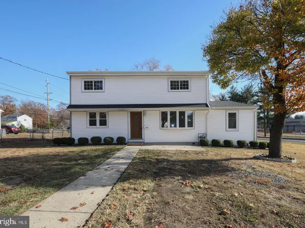 7954 Balfour Rd, Pennsauken, NJ 08110