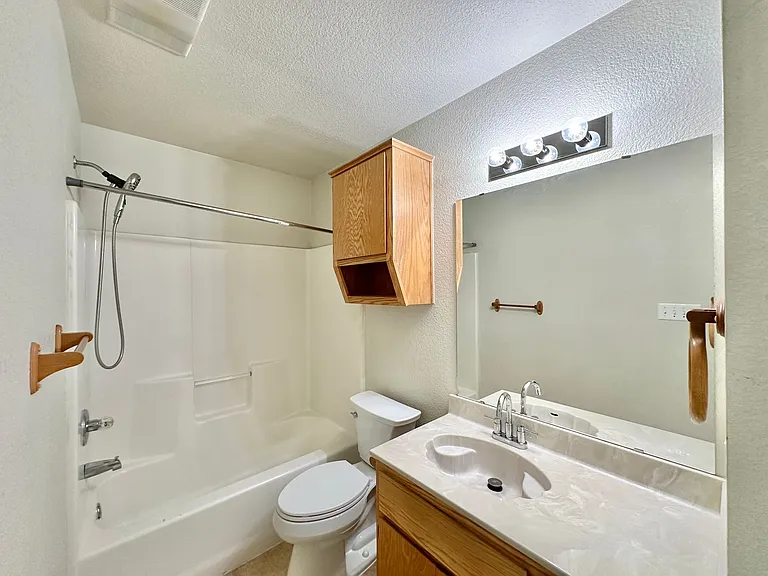3806 Pecos Dr — Photo 19