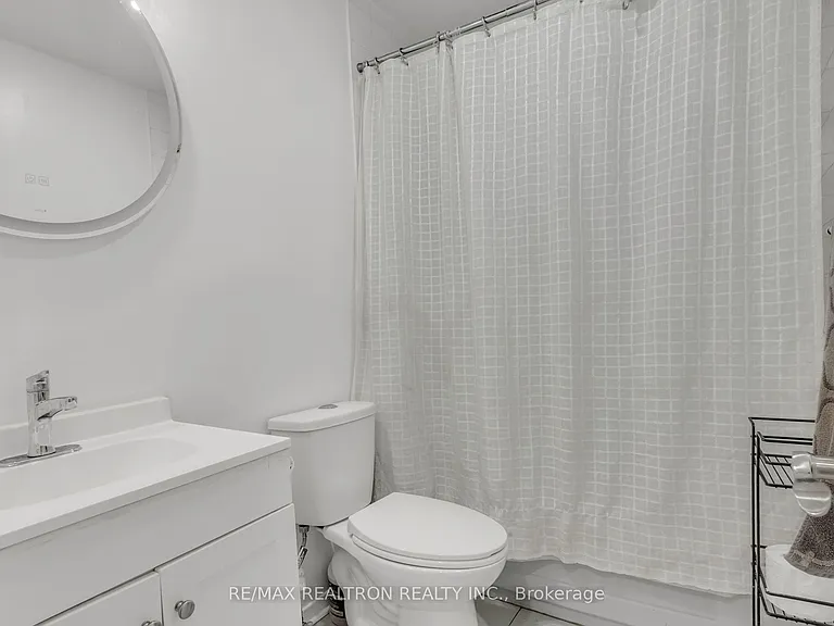 89 Beaconsfield Ave — Photo 39