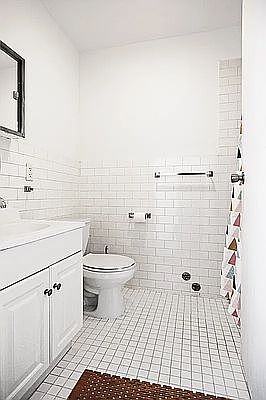 5th image of 94 Diamond St APT 1L