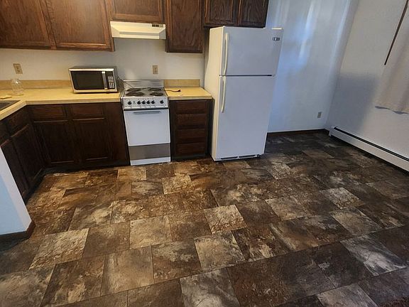 2nd image of 404 3rd Ave NW APT 5