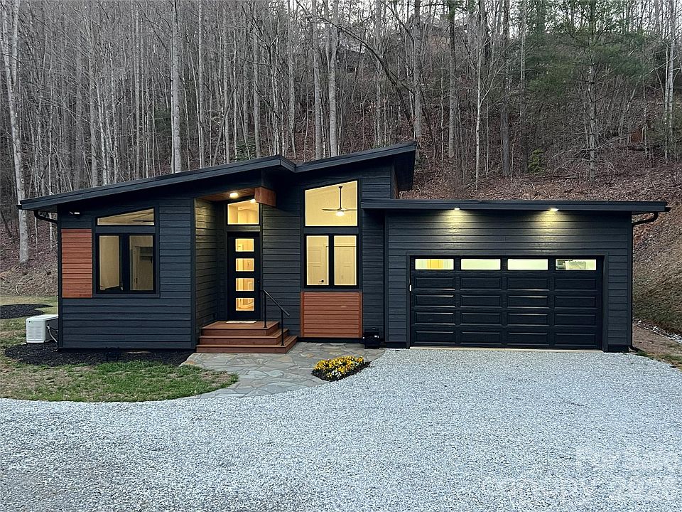 1st image of 95 W Round Top Rd
