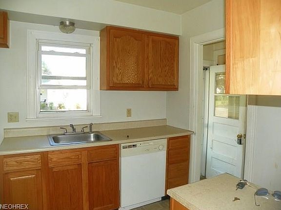 new kitchen cabinets and counters