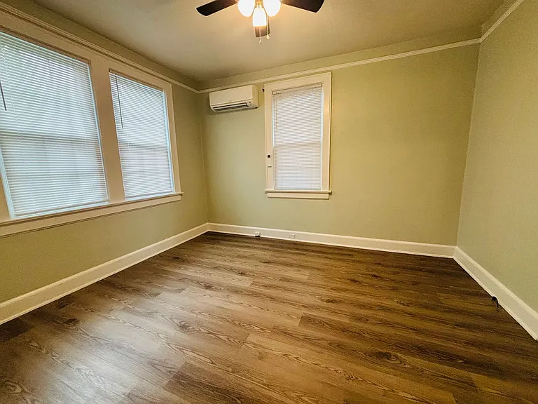 807 Cedar Ter — Photo 15