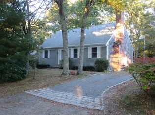 52 Indian Trl, Centerville, MA 02630