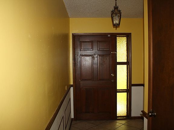 5th image of 2704 E Evelyn Dr
