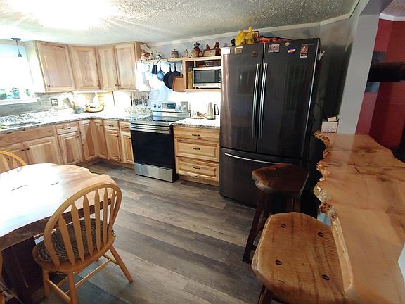 4th image of 2424 Shawsville Pike NE