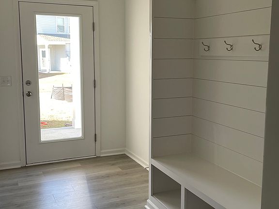 4th image of 316 Surfbird Rd