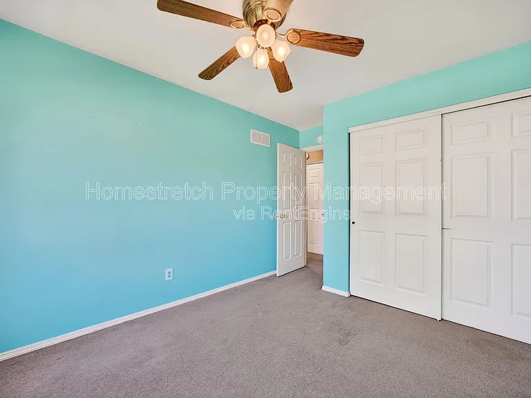 166 Royallprairie Ln — Photo 27