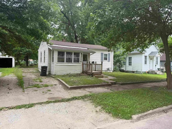 1226 Lincoln St, Waterloo, IA 50703