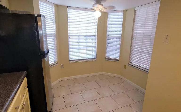 11224 Versailles Ln — Photo 10