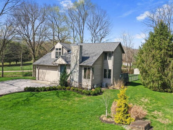 31 Linnell Dr NW, Granville, OH 43023