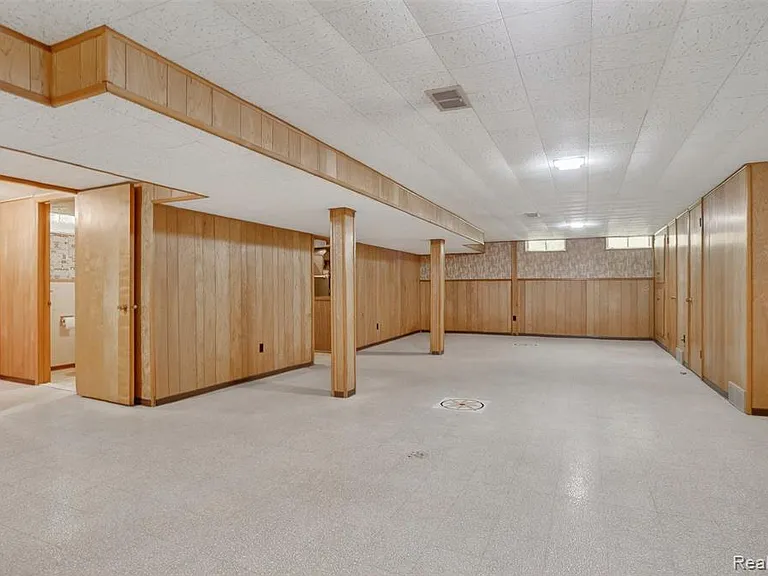11480 Hanford Dr — Photo 19