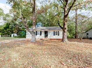 108 Parkway Dr, Warner Robins, GA 31093