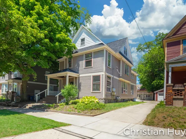 857 Fairmount St SE, Grand Rapids, MI 49506
