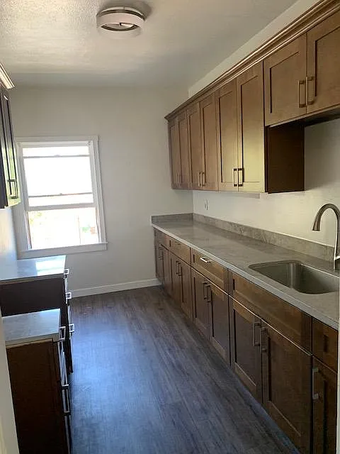 Studio, 450 sqft, $1,300 — Photo 2