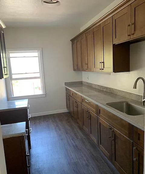 1240 N Hunter St #9 — Photo 2