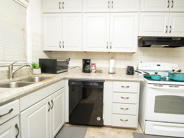Brookside Dr — Photo 13