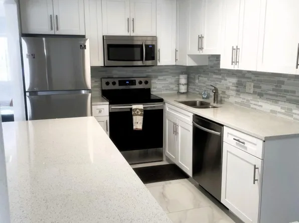 1914 SW 18th Street, Boynton Beach, FL 33426