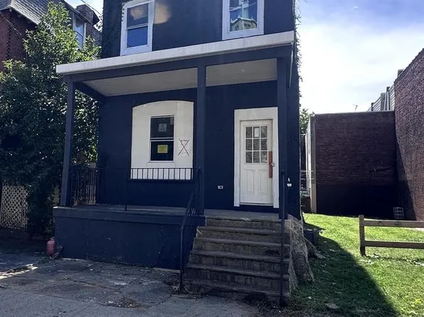 5924 Master St, Philadelphia, PA 19151