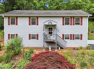 3701 Solway Rd, Knoxville, TN 37931