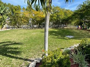 3755 Pine St, Big Pine Key, FL 33043