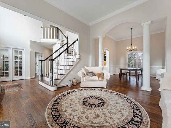 2nd image of 2156 Bonaventure Dr
