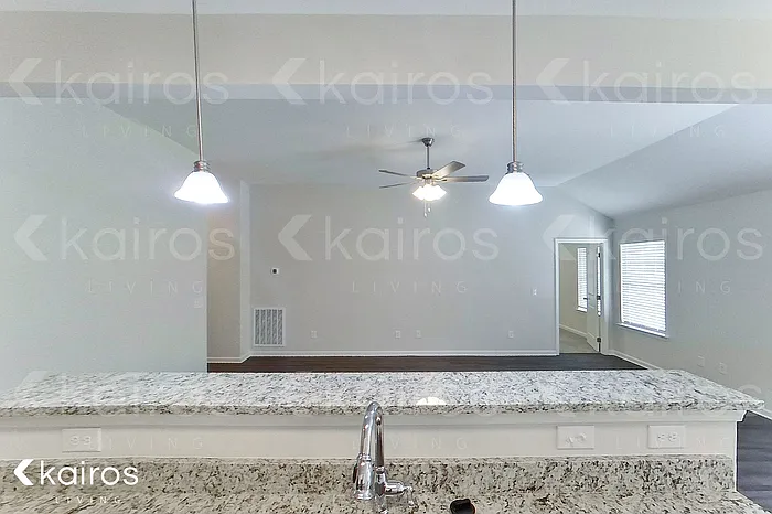 810 Washington Ferry Rd — Photo 7