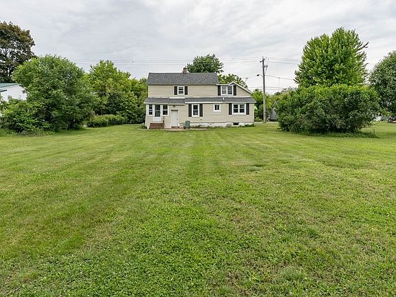 3rd image of 157 Dorsey St