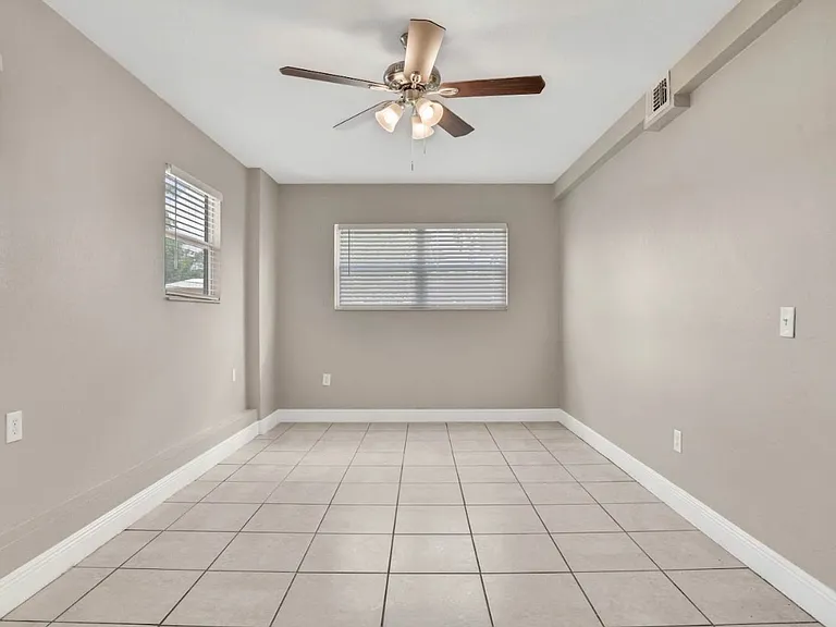 6215 Melbourne Ave — Photo 15