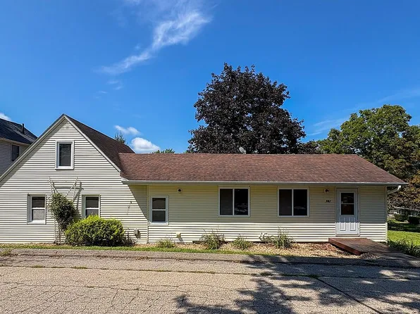3987 Inwood Ave, Dubuque, IA 52001