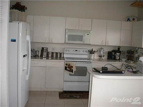 3rd image of 6316 Lansdowne Cir
