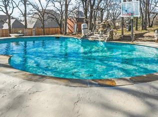 6801 Crane Rd, Fort Worth, TX 76182
