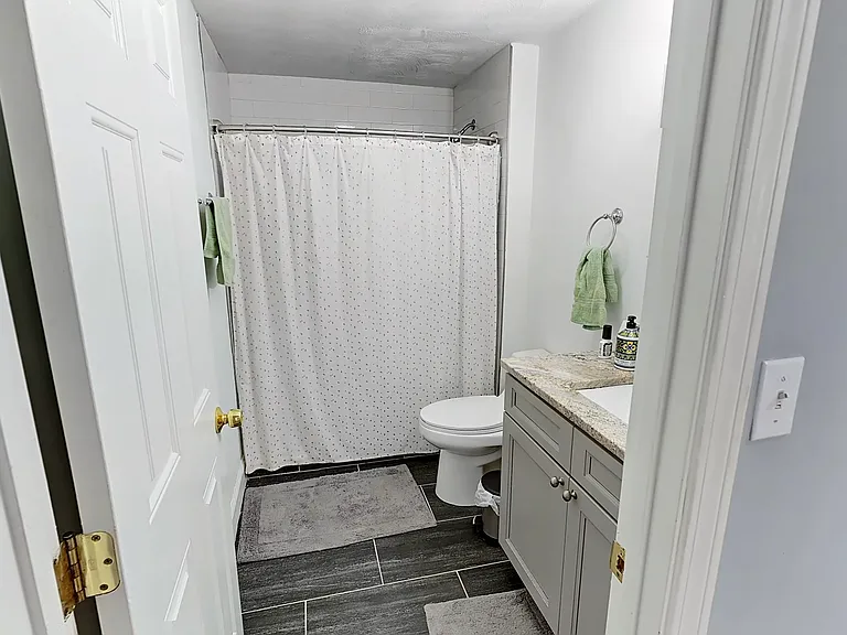 50 Derby St — Photo 10