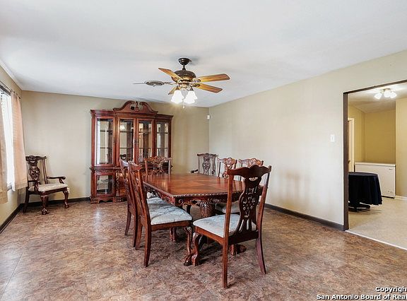 3rd image of 311 Craigmont Ln
