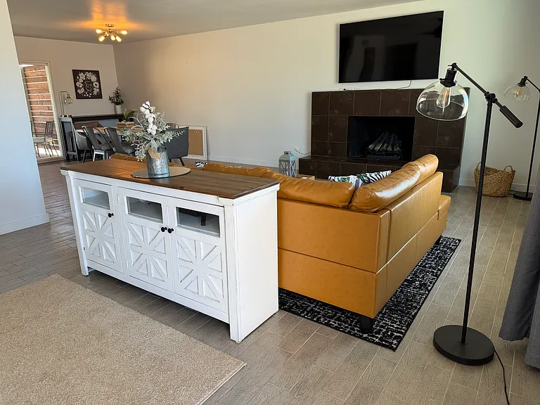 135 E Ellis Dr — Photo 6