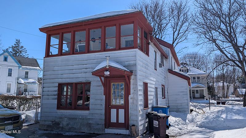 2nd image of 44 North Street