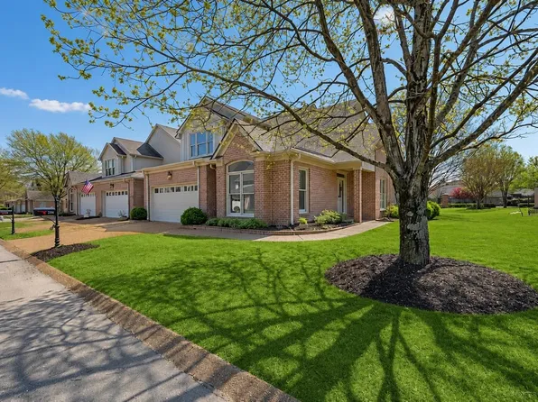 1701 Village Ridge Pl, Collierville, TN 38017