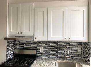 347 Grove St #3, Jersey City, NJ 07302