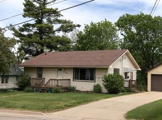 1009 N Union St, Dodgeville, WI 53533