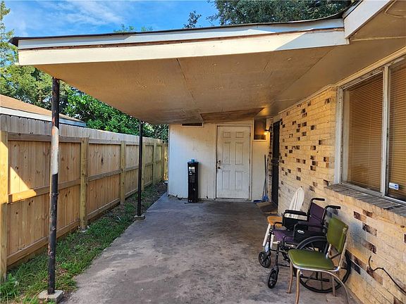 5th image of 8712 Dinkins St