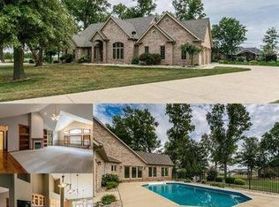 9732 Saint Vincent Pl, Breese, IL 62230