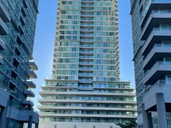 60 Town Centre Ct #1905, Toronto, ON M1P 0B1