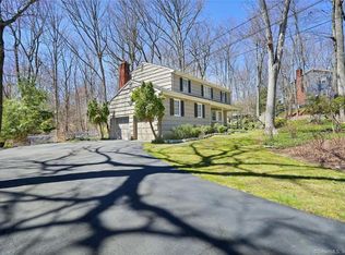 22 Rock Rimmon Dr, Stamford, CT 06903