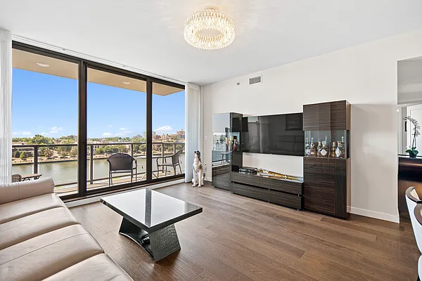 Sold by Ilite Realty Inc | media 8