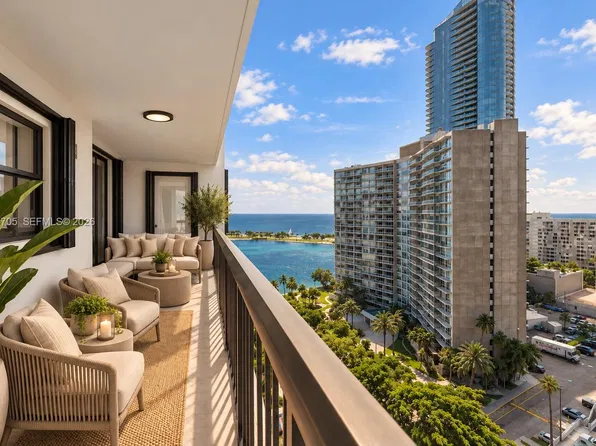 2333 Brickell Ave APT 1616, Miami, FL 33129