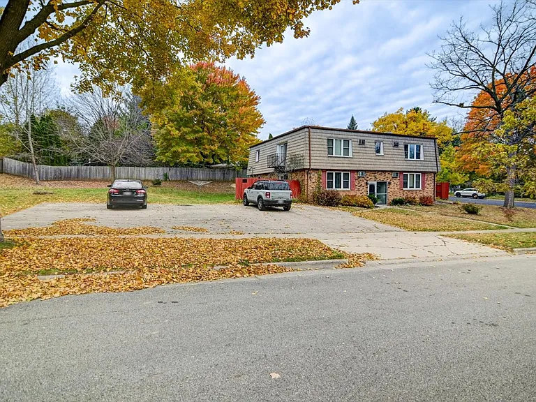 7203 Fortune Dr #1 — Photo 26
