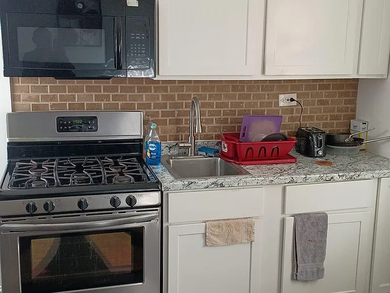 2721 Lindell St #2 — Photo 2