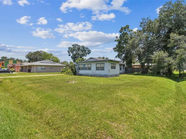 2922 W Giddens Ave #22-25, Tampa, FL 33614