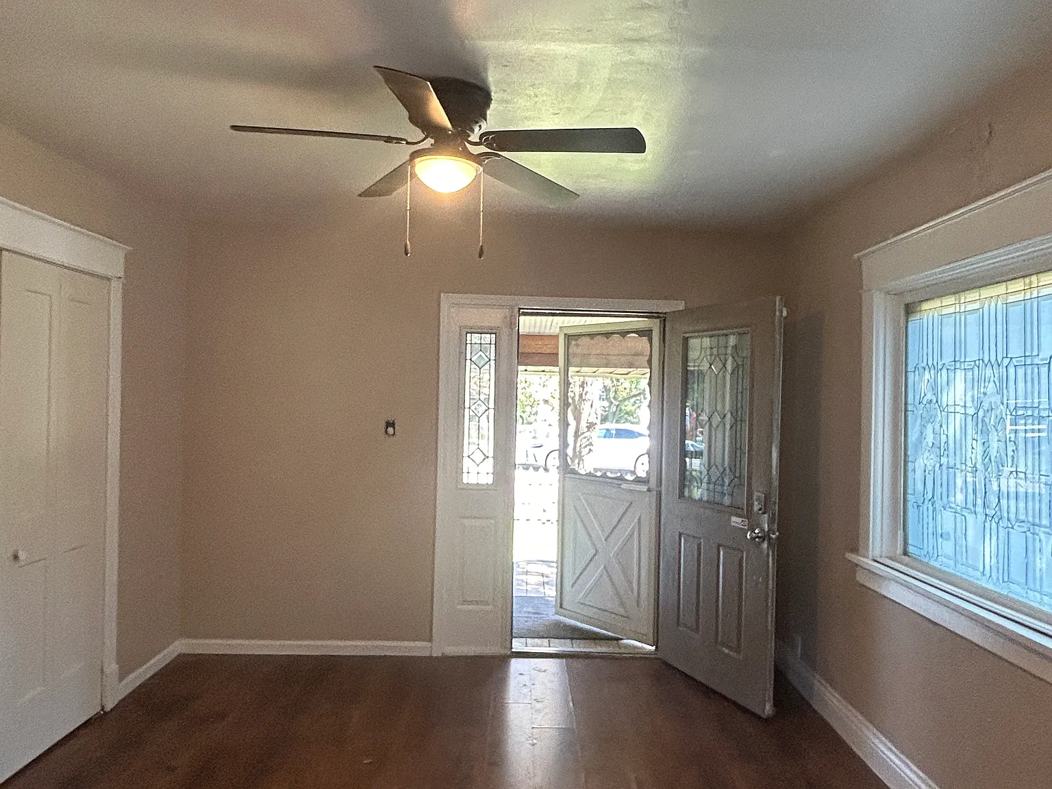 2 bed, 1080 sqft, $1,300 — Photo 4
